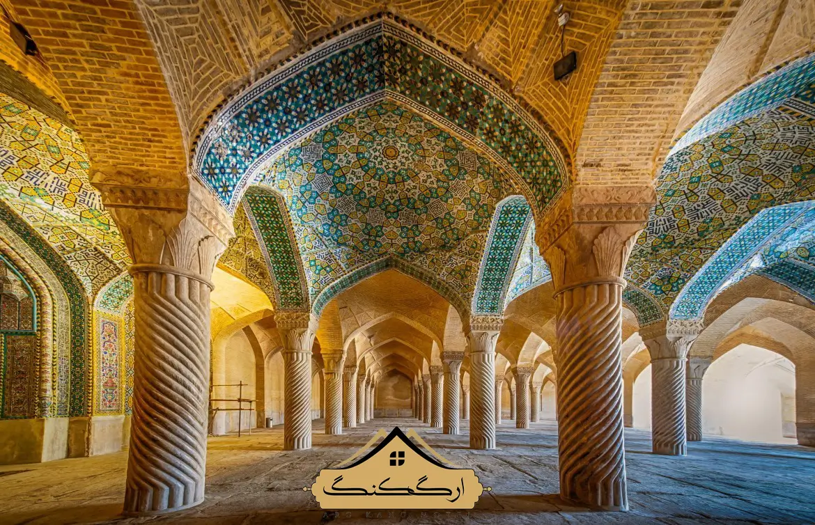 داخل مسجد وکیل شیراز