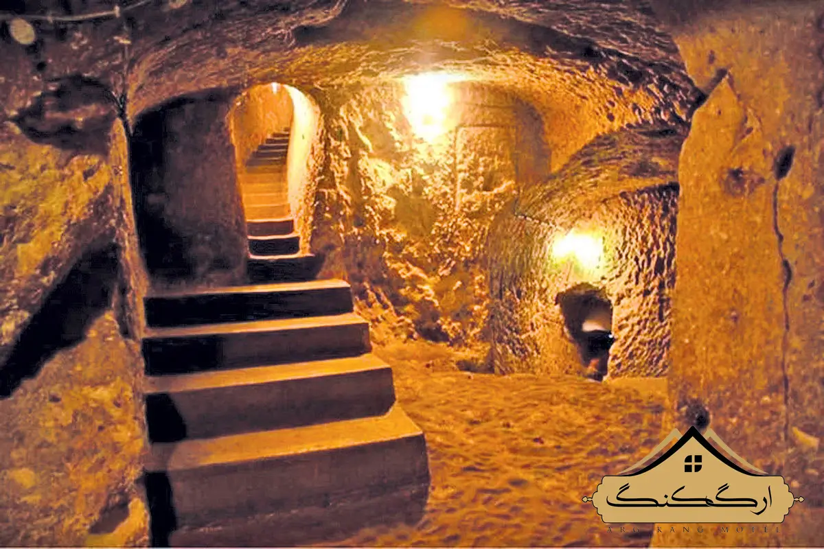 طبقات شهر زیرزمینی نوش‌آباد
